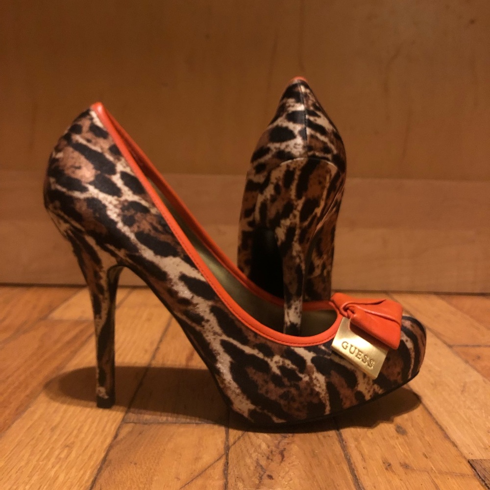 GUESS heels